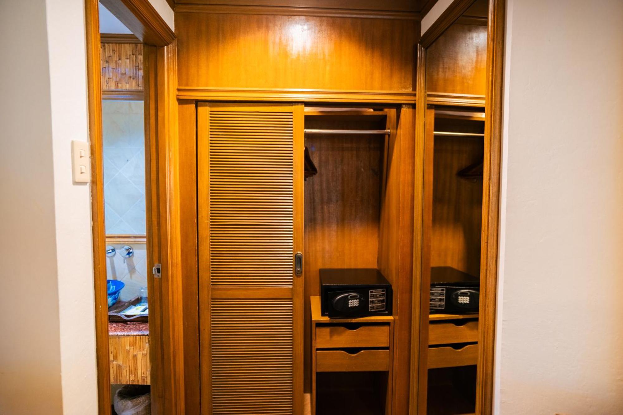 Boracay Tropics Resort Hotel Manoc-Manoc Dış mekan fotoğraf